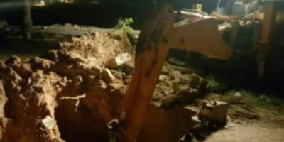 انفجار بخط مياه يُضعف عمليات الضخ في المكلا