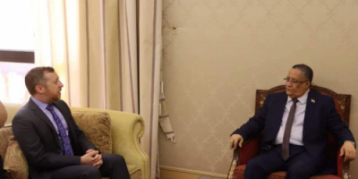 الخبجي يستقبل نائب السفير الأمريكي بالإنابة