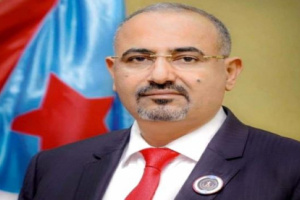 الرئيس الزُبيدي يعزي المناضل علي العبدلي وجميع إخوانه بوفاة والدهم