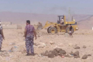 لجنة إزالة العشوائيات تهدم عددا من المخالفات في منطقة الريدة وقصعير 