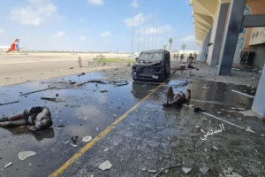 العولقي : يطالب بتحقيق شفاف لمعرفة الجهة التي تقف خلف استهداف مطار عدن 