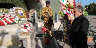 سفير إيراني في صنعاء يرد بطريقة استفزازية على تفجير مطار عدن 