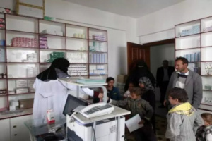 خطة حوثية للسيطرة على المساعدات الصحية 