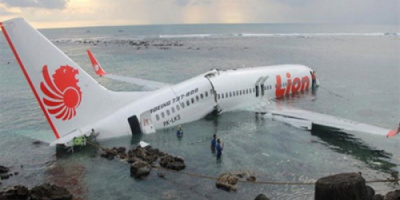 كانت في رحلة محلية .. تحطم طائرة إندونيسية على متنها اكثر من 50 راكب
