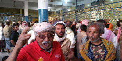 منتسبو الأمن والجيش : باتت أسرنا على أعتاب مجاعة جراء الانقطاع المستمر للمرتبات