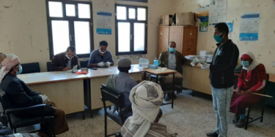 تدشين صرف الحوالات النقدية الطارئة لمستفيدي الرعاية الاجتماعية بسرار يافع