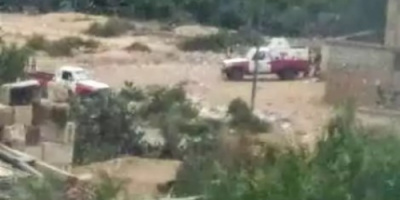 مليشيات الحوثي تداهم عزلة "قياض" في تعز وتختطف30 مدنيا 