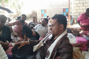 *رئيس إنتقالي المسيمير ومدير الزراعة بالمديرية يؤديان واجب العزاء لأسرة الفقيد محسن الكيلة الأمين العام لمحلي تبن*