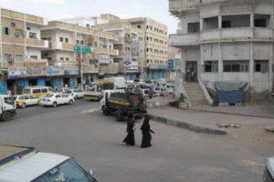 مصرع طفلة تحت إطارات سيارة بالريدة الشرقية حضرموت