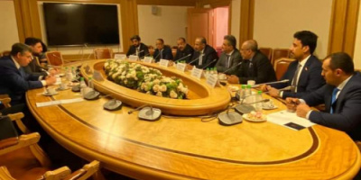 الرئيس الزبيدي يلتقي رئيس لجنة الشؤون الدولية بمجلس النواب الروسي (الدوما)