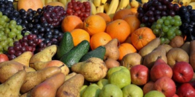 أسعار الخضروات والفواكه بأسواق عدن اليوم الخميس 
