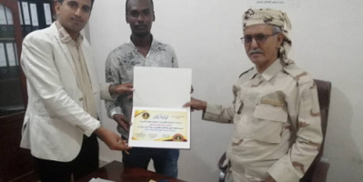 بحضور العميد الحوتري..  الإدارة الإعلامية تكرم الإعلامي الظبي.