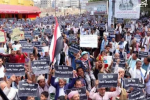 الحكومة  : هذا الأمر سيخلف كارثة فضيعة وخيبة أمل كبيرة للشعب اليمني 