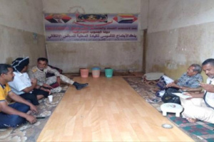 رئيس تنفيذية انتقالي خنفر يناقش مشروع الصرف الصحي في جعار