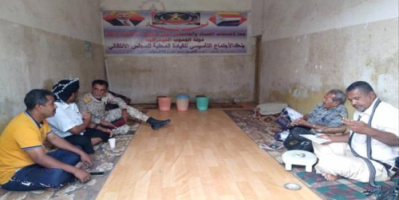 رئيس تنفيذية انتقالي خنفر يناقش مشروع الصرف الصحي في جعار