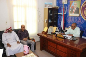 رئيس تنفيذية انتقالي حضرموت يتسلم بيان تأييد ومساندة من قبيلة آل سليمان الصيعري