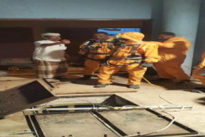 اللواء البحسني يوجه بالتحقيق في حادثة وفاة عمال الصرف الصحي بالمكلا