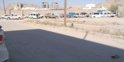 بن عديو يستثمر أزمة المحروقات في شبوة بـ المحطات الخاصة 