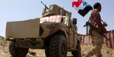 قيادي انتقالي : لن نسلم سلاحنا لعدونا 