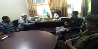 قيادة انتقالي الشحر تبحث مع مدير عام المديرية القضايا ذات الاهتمام المشترك