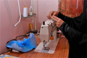 الصليب الأحمر تدعم 53 عائلة بمشاريع صغيرة في لحج