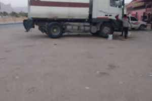 شاحنات صغيرة لتهريب نفط شبوة إلى الحوثيين بالبيضاء 