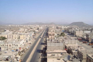 معاناة لحج وسلاح الإخوان الغاشم.. صرخات يصنعها وقف صرف الرواتب 