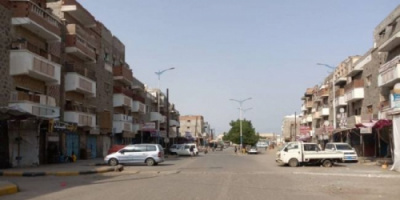 أبين.. الشرعية تشهر سلاح تردي الخدمات في وجه المواطنين
