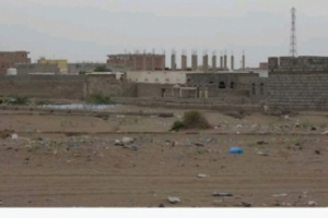 بالأسلحة الثقيلة..قصف حوثي على منازل المواطنين في مدينة التحيتا وبلدة الفازة