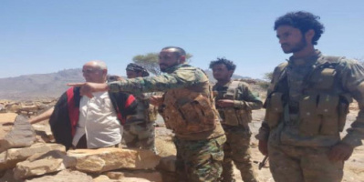 قيادات عسكرية وأمنية بمحور الضالع تتفقد الخطوط الأمامية لقطاع باب غلق جنوبي منطقة العود