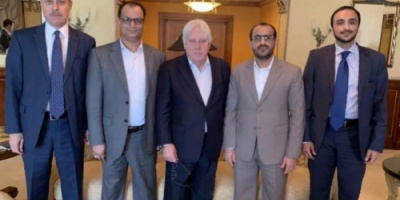 صحيفة بريطانية : المبعوث الأممي بات يتبنى المطالب الحوثية بشكل معلن 