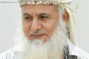 رئيس إنتقالي المسيمير يعزي بوفاة الشيخ حزام مانع السروي الحوشبي
