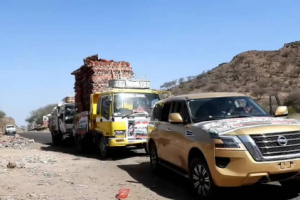 أهالي حباط لبعوس يسيرون قافلة عينية ومادية دعماً لجبهات الضالع