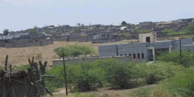 مليشيات الحوثي تشن قصفاً عنيفاً على قرية كدف مراد بالدريهمي