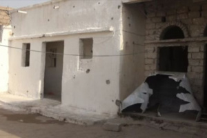 خسائر مادية بمنزل مواطن إثر قصف حوثي استهدف مدينة حيس الحديدة