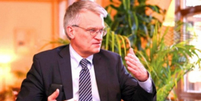 سفير مملكة السويد يبحث مع مركز سلمان للإغاثة الأوضاع الإنسانية باليمن  