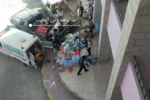 أبناء الحود يقدمون وجبة إفطار للقوات المسلحة الجنوبية في جبهة الضالع 