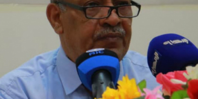 رئيس انتقالي حضرموت يتفاعل مع هاشتاج معا لتحرير وادي حضرموت