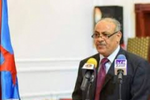 رئيس انتقالي حضرموت يستنكر تحويل المحافظة الى مقر رئاسي