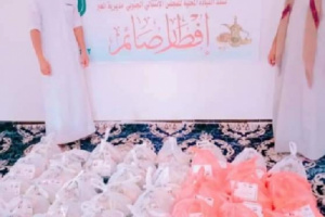 لجنة الإغاثة بانتقالي العبر يواصل مبادرة إفطار صائم الرمضانية