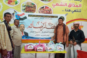 انتقالي القطن يختتم مبادرة إفطار صائم بتوزيع الوجبات في وادي سر ومستشفى القطن