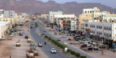 مليشيات الشرعية تستبدل سجناء هاربين بذويهم في بيحان