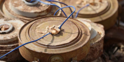 مشروع مسام في اليمن.. فرق ميدانية تنزع بذور إرهاب المليشيات الحوثية