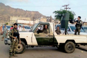 الأجهزة الأمنية تواصل انتشارها لتأمين العاصمة عدن في عيد الفطر المبارك