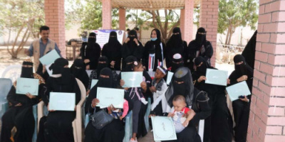 دائرة المرأة بالانتقالي تكرم العاملات في دار العجزة والمسنين بالشيخ عثمان