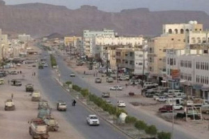 عصابة مسلحة تسطو على محل العروي للصرافة في باتيس بأبين وتقتل احد الموظفين