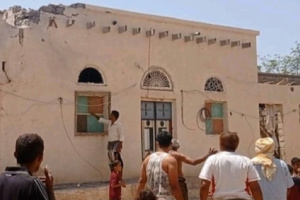 بمختلف الأسلحة.. مليشيات الحوثي تقصف الأعيان المدنية في حيس