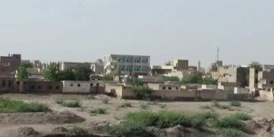 مليشيات الحوثي تجدد استهدافها على مدينة حيس بالأسلحة الرشاشة