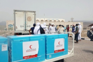 الإمارات ترسل 60 ألف جرعة من لقاح كوفيد19 إلى سقطرى