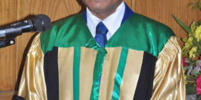العقيد المحمدي يهنئ الباحث الجنوبي باراس على حصوله على درجة الدكتوراه بامتياز 